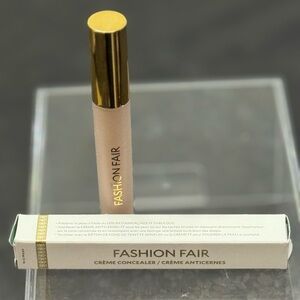 NIB Fashion Fair Cream Concealer in Shade Sweet Ivory